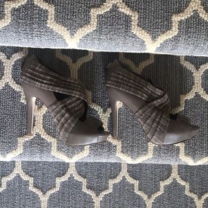 Aldo Shoes - Aldo Gray Heels Aldo Shoes - Aldo Gray Heels